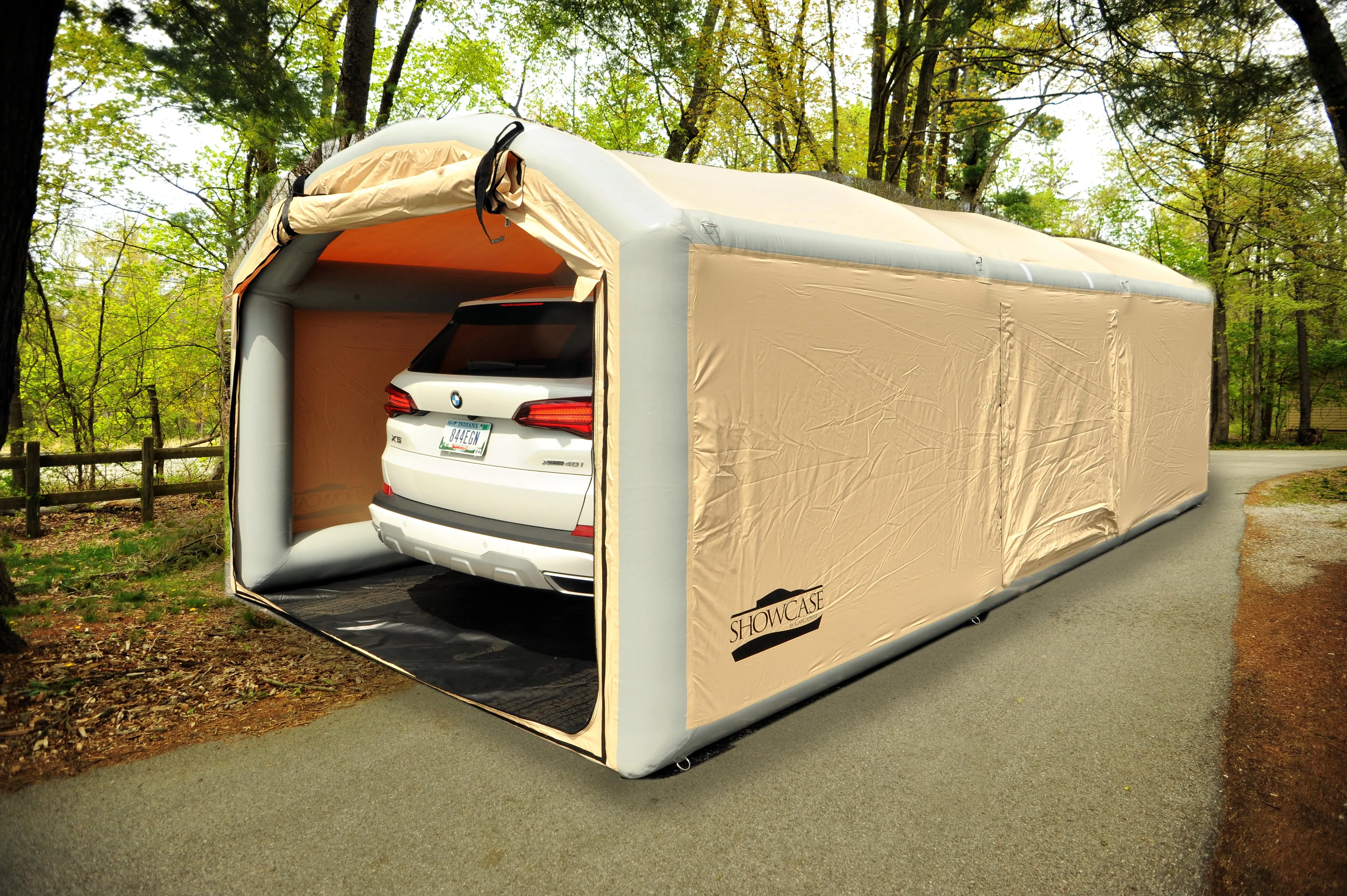 CarCapsule Outdoor Showcase Temporary Garage