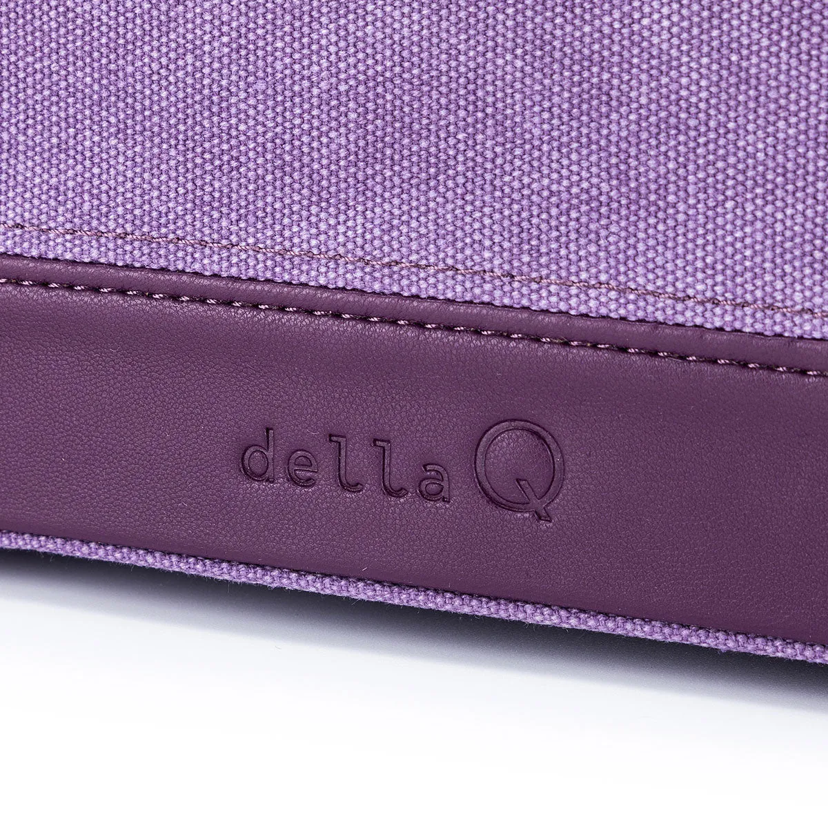 della Q Maker's Train Case - Plum