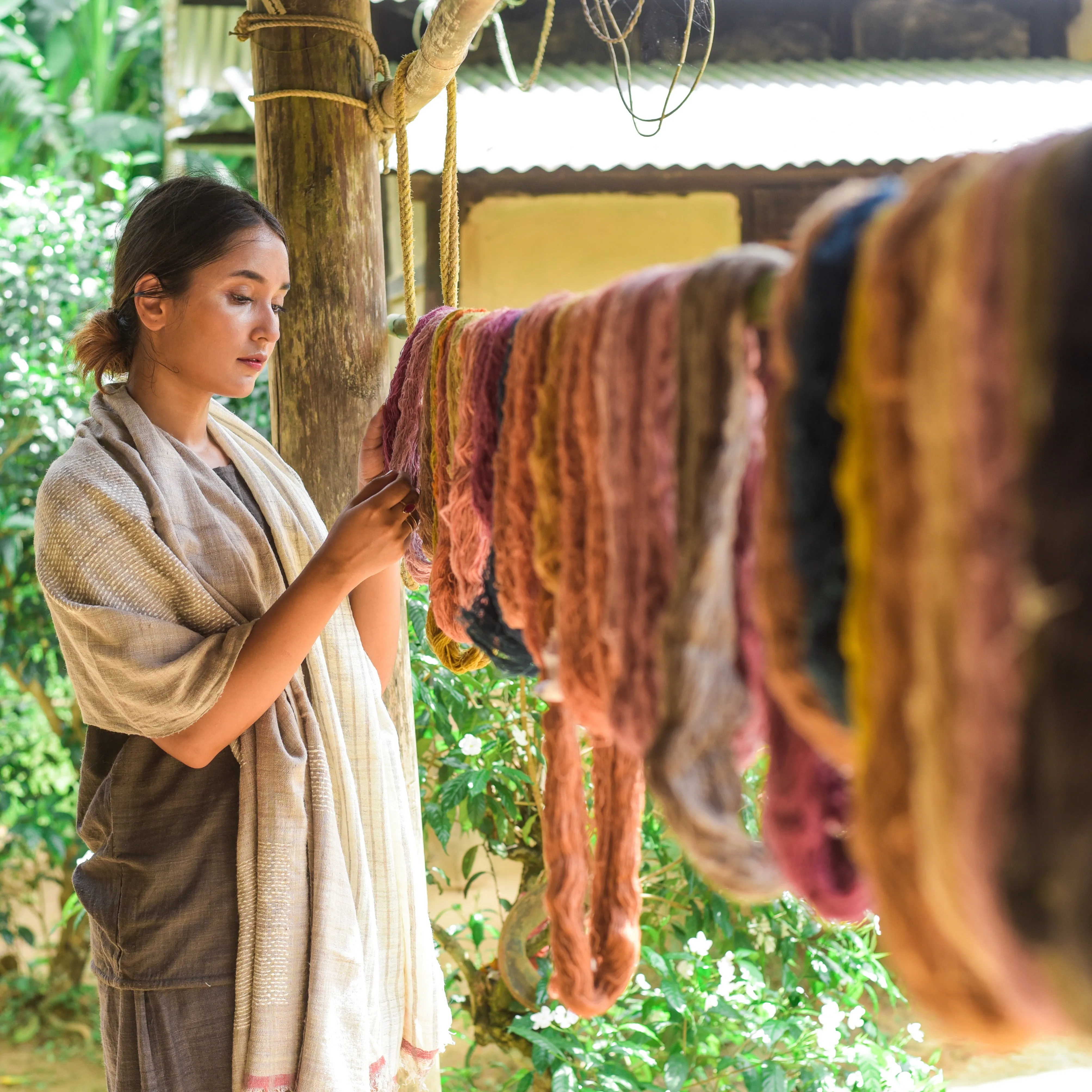 India, 7Weaves, Weaving