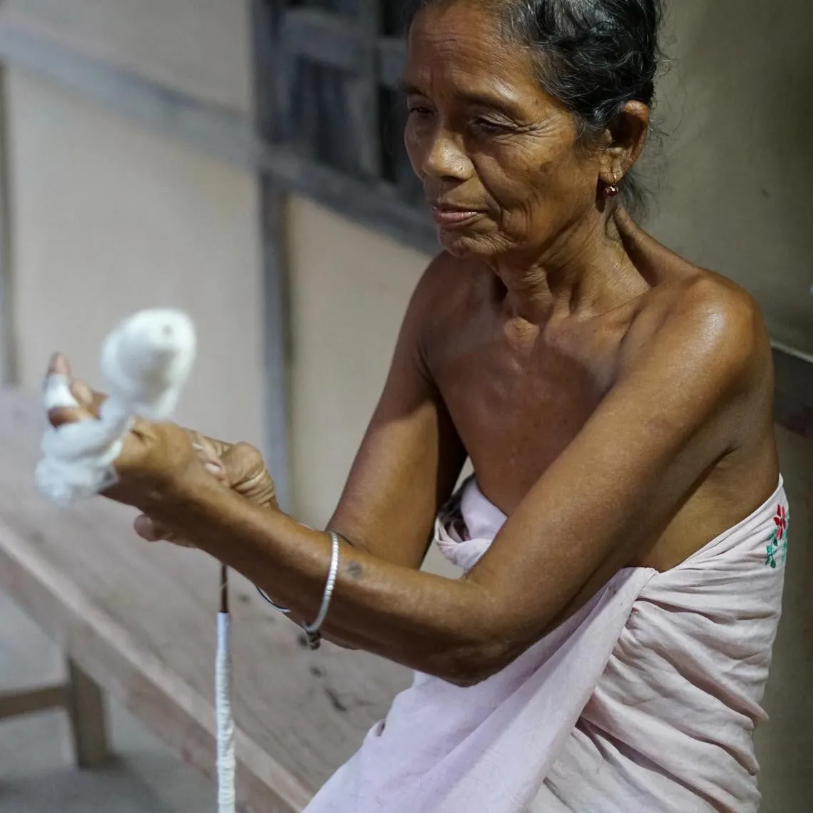 India, 7Weaves, Weaving