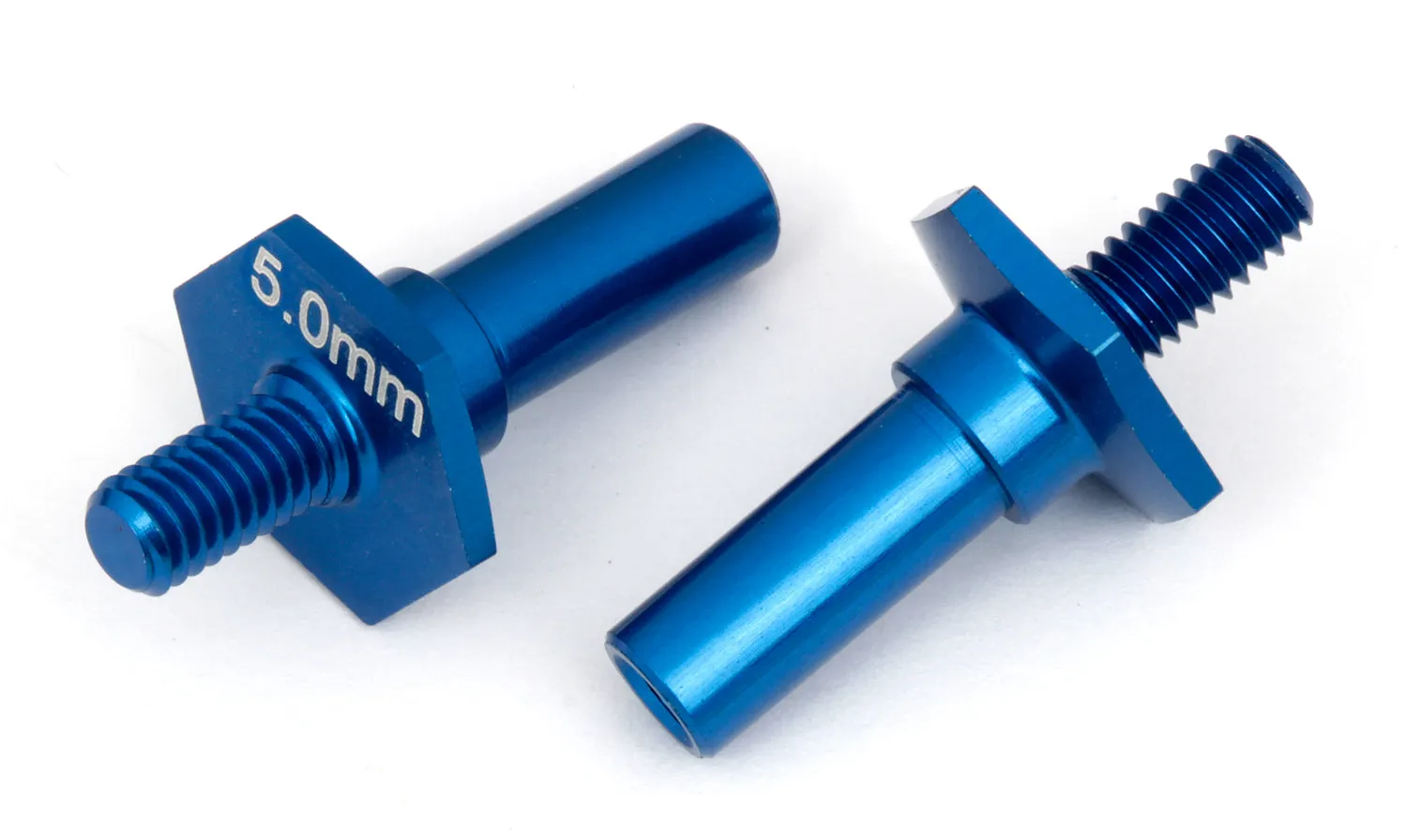 Team Associated RC10B6 Front Axles (ASS91682)